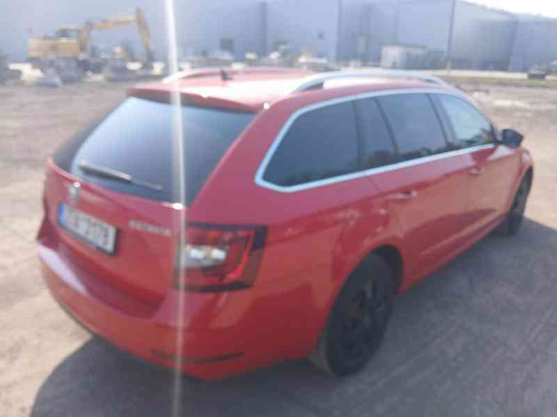 ŠKODA Octavia Combi Style 1,6 TDI 85 kW - foto 5