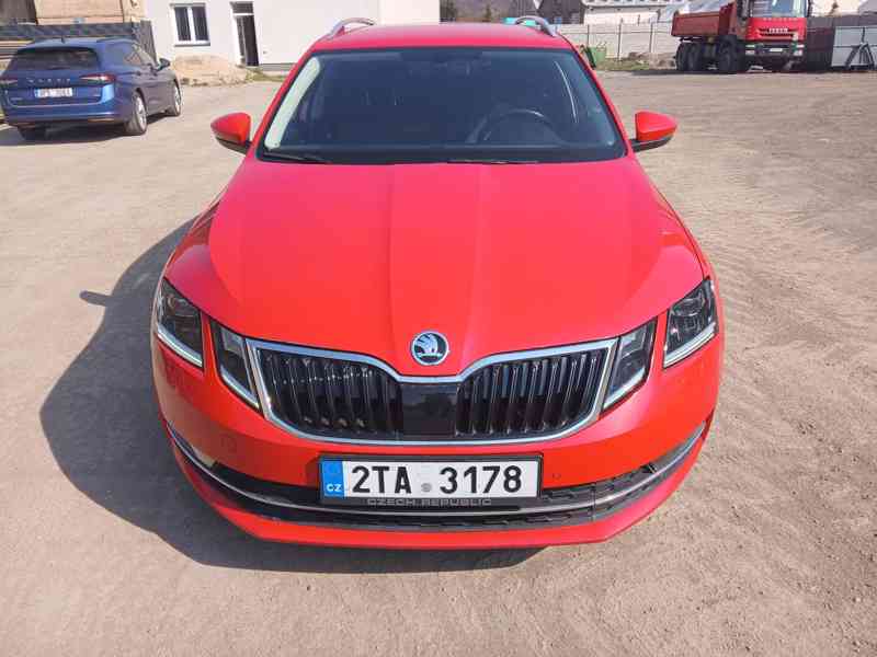 ŠKODA Octavia Combi Style 1,6 TDI 85 kW - foto 8