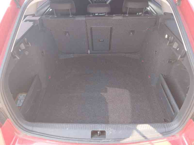 ŠKODA Octavia Combi Style 1,6 TDI 85 kW - foto 12