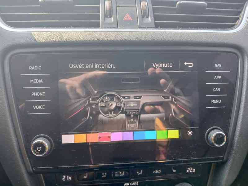 ŠKODA Octavia Combi Style 1,6 TDI 85 kW - foto 24