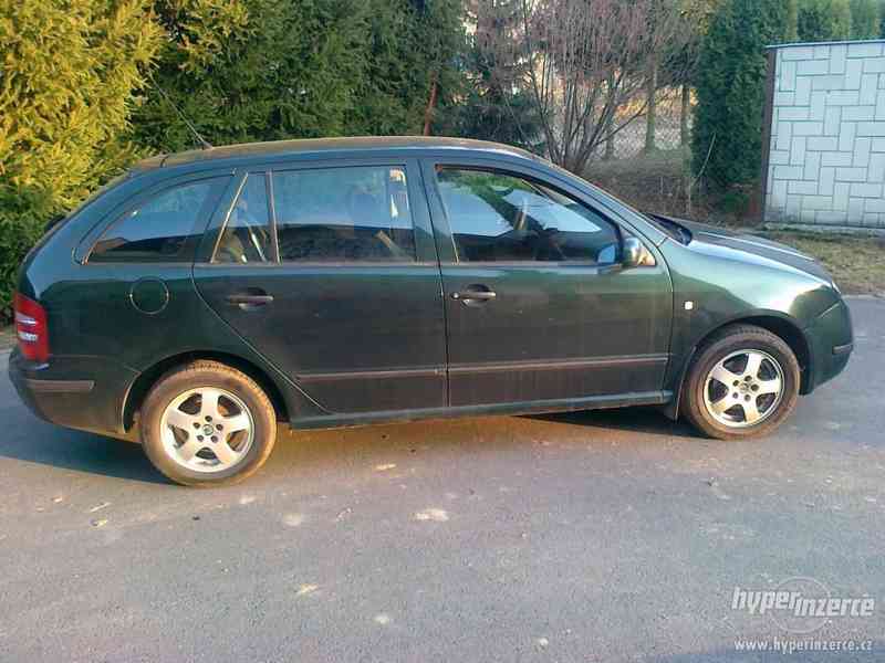 Prodám ŠKODA FÁBIA COMBI - foto 4