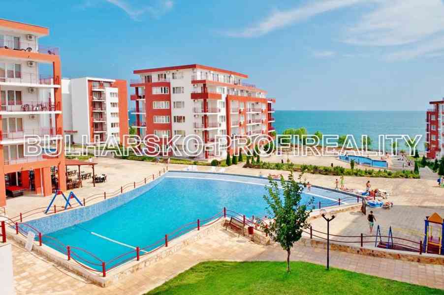  Bulharsko-PROSTORNÝ APARTMÁN 2+kk (63 m)