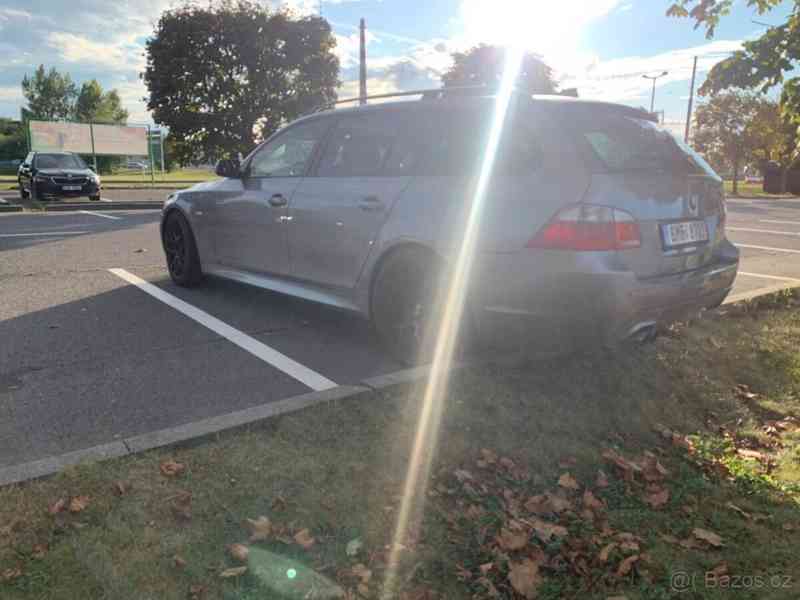 BMW Řada 5 3,0   535d Touring 200kW – automat - foto 9