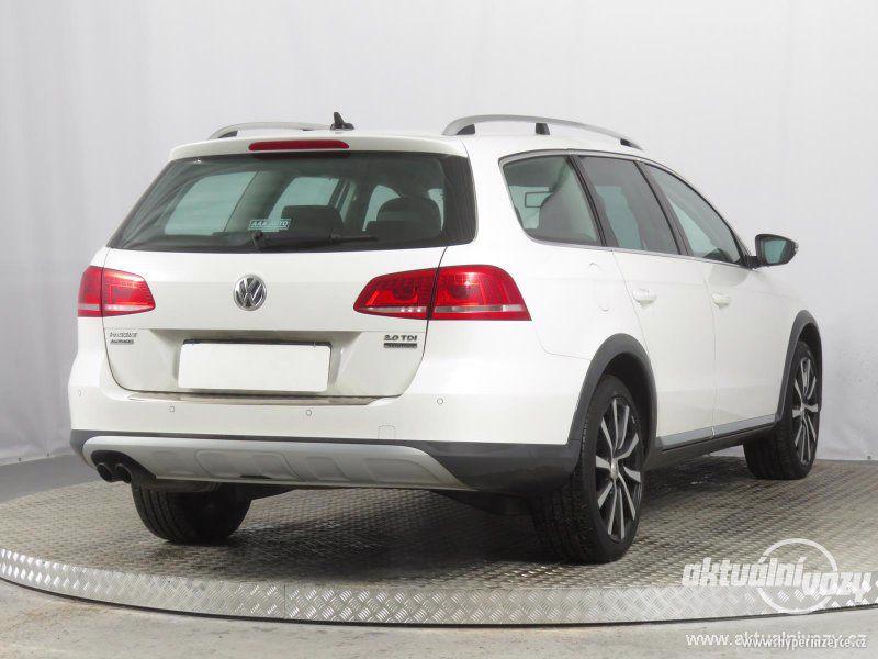 Volkswagen Passat 2.0, nafta, vyrobeno 2012 - foto 4