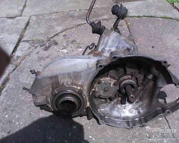 TRABANT--PŘEVODOVKA - foto 1