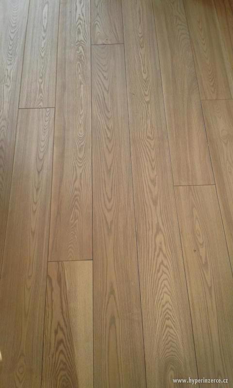 dřevěná třívrtsvá podlaha dubová, jasanová 1-lamela - foto 3