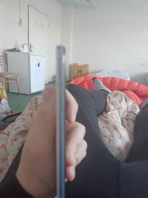 Samsung a50 ve stavu B cena 1000kč - foto 7