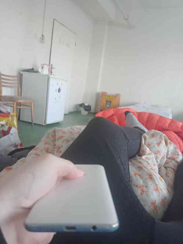 Samsung a50 ve stavu B cena 1000kč - foto 9