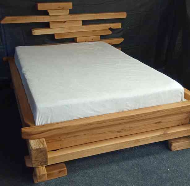 Luxusní postel z dubového masivu - foto 6