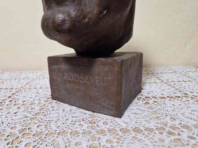 Busta Roosevelt - foto 4