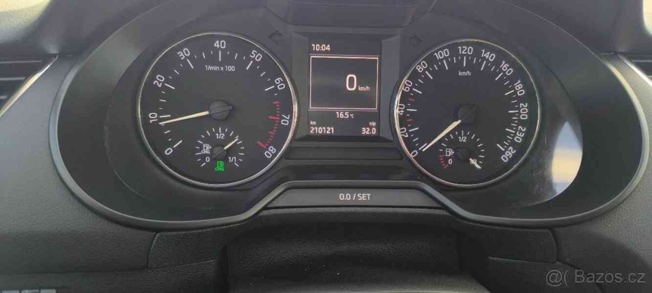 Škoda Octavia 1,4 3 CNG +benzín 81kW 2016 - foto 3