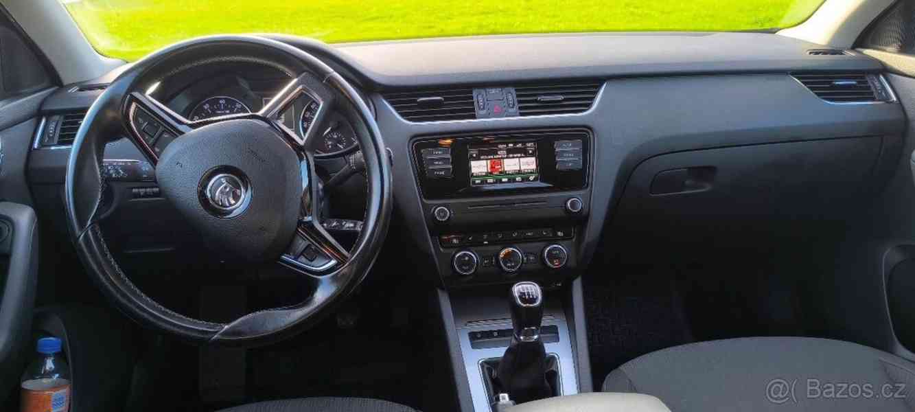 Škoda Octavia 1,4 3 CNG +benzín 81kW 2016 - foto 9