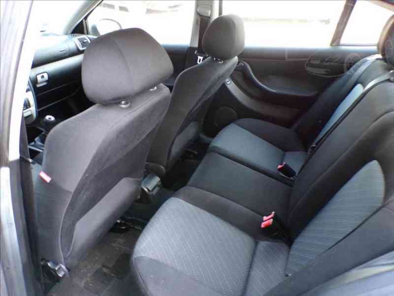 Seat Leon 1,6 MPI DIGI.KLIMA - foto 9