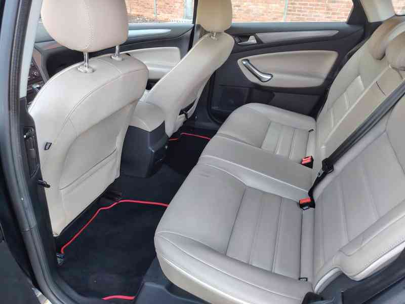 Ford mondeo mk4 2.0 benzín ecoboost 176kw - foto 15