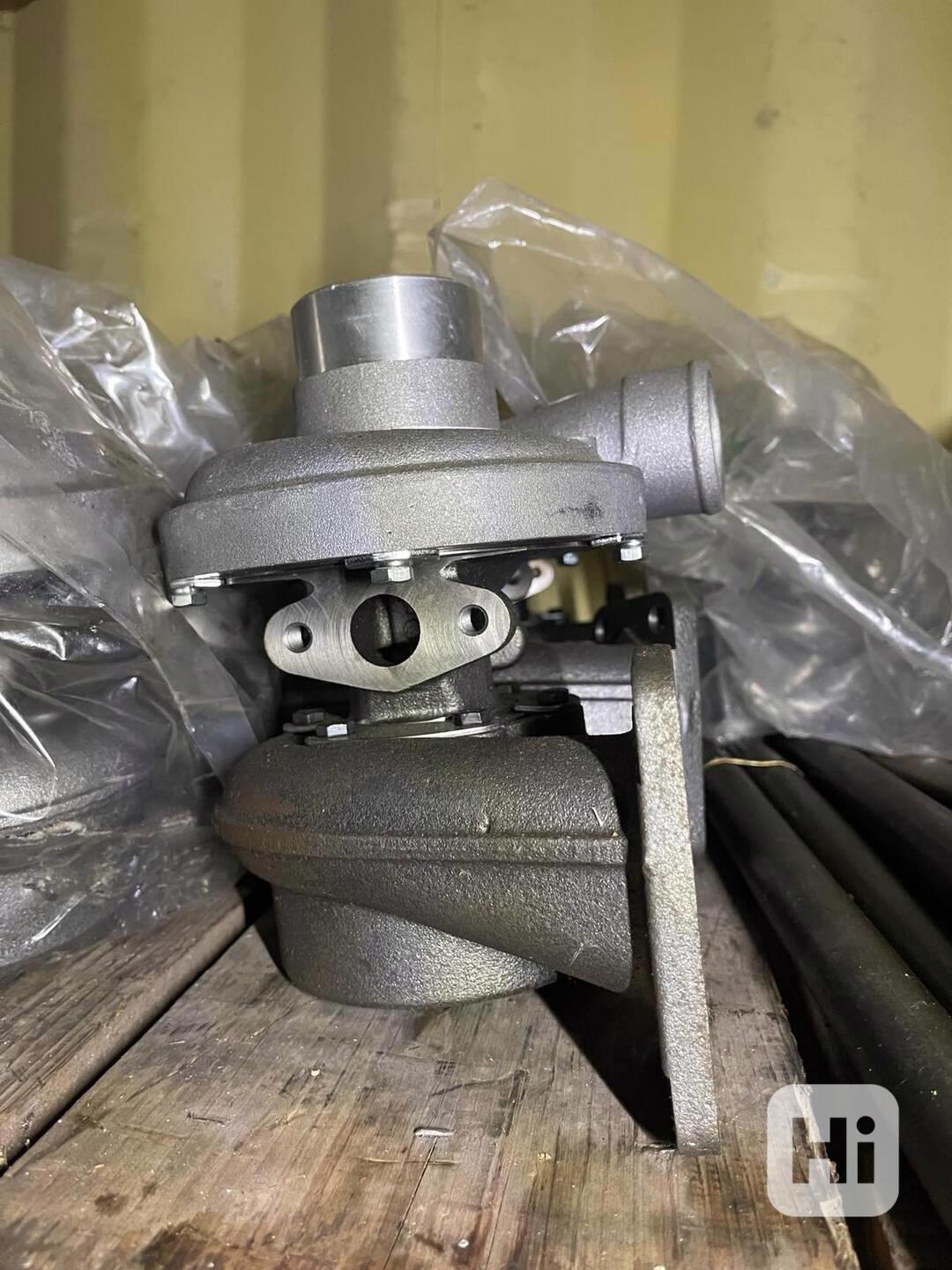Turbína na Belarus 920 motor MMZ D243,čerpadlo naftové. - foto 1