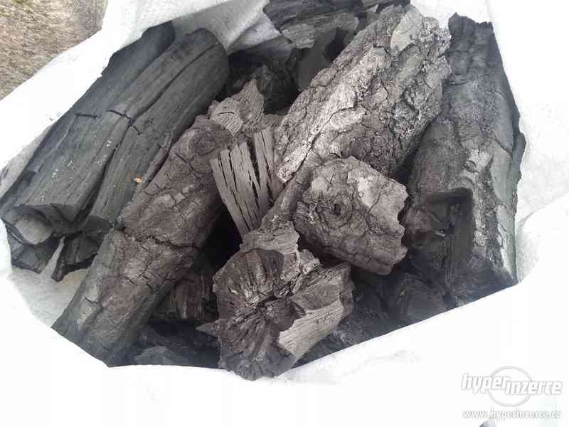 Dřevěné uhlí - foto 2
