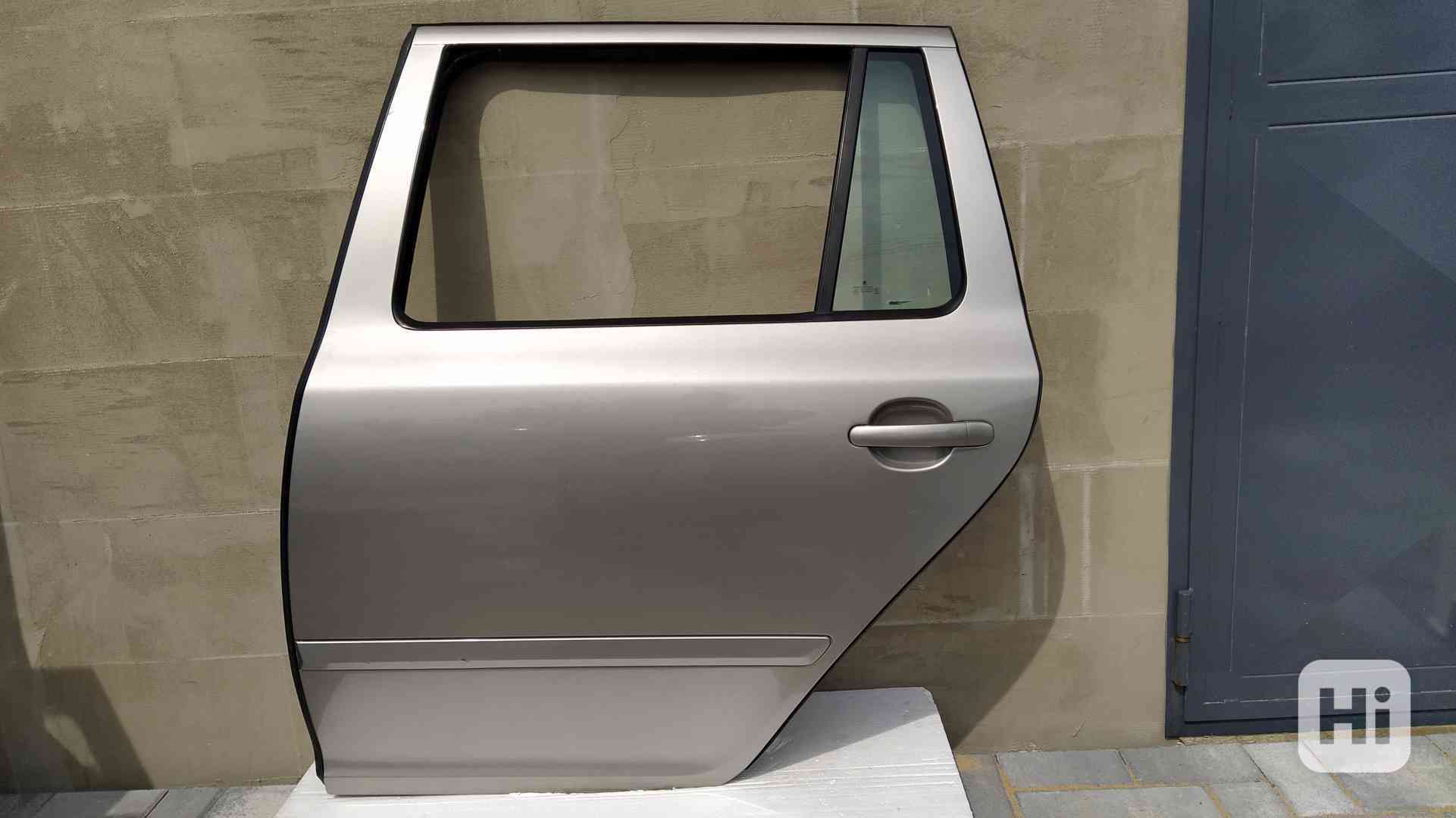 Zadní dveře Škoda Octavia 2 - 5 ks za 2000 Kč - foto 1