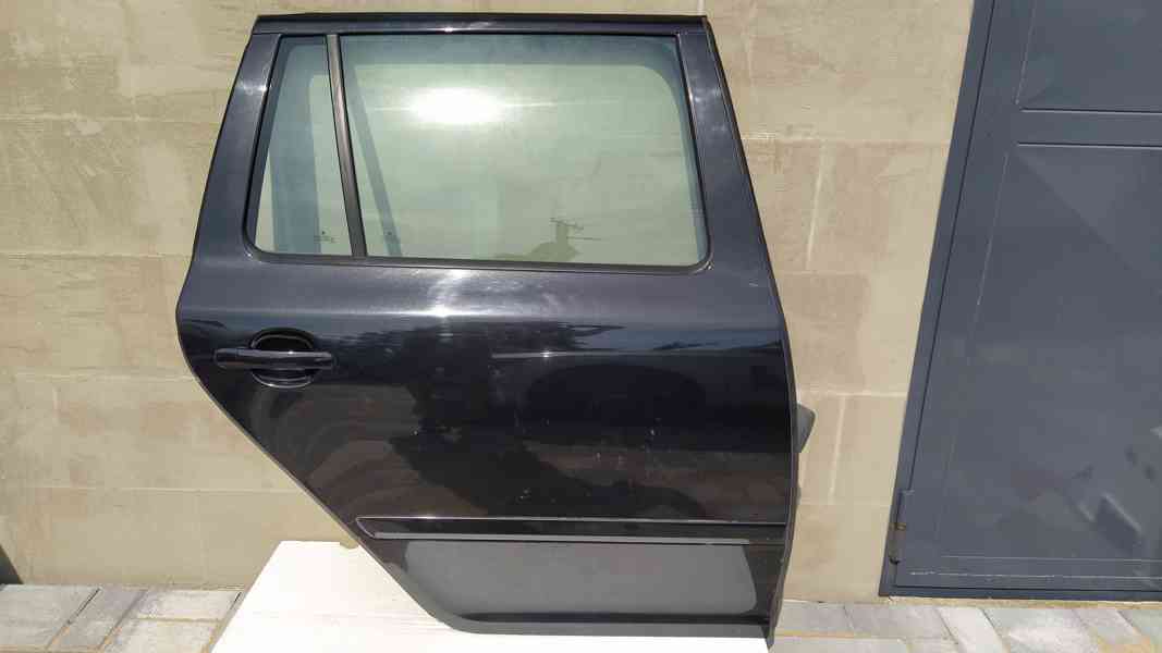 Zadní dveře Škoda Octavia 2 - 5 ks za 2000 Kč - foto 2