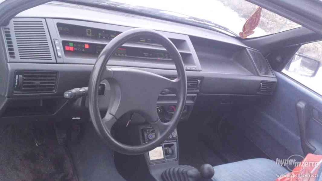 prodam velice zachovaly  fiat tipo 1.6 DGT 1991 jen za 3999 - foto 2