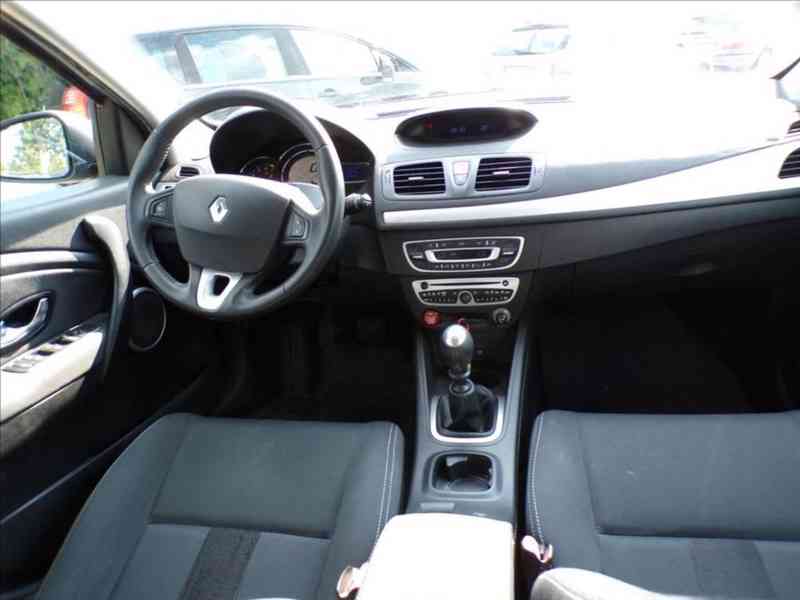 Renault Megane 1,4 TCE 130 TEMPOMAT - foto 5