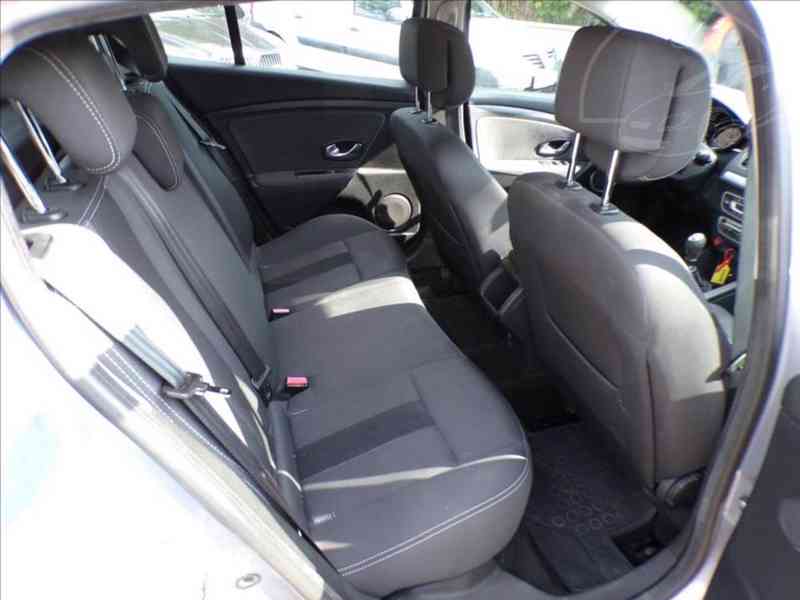 Renault Megane 1,4 TCE 130 TEMPOMAT - foto 11