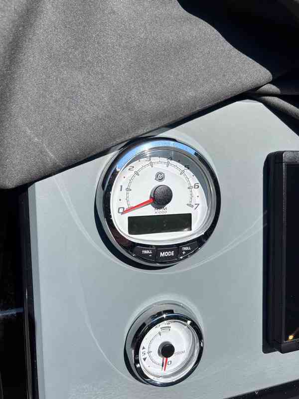 Použitý motor Mercury F 150 r.v. 2024 - foto 6