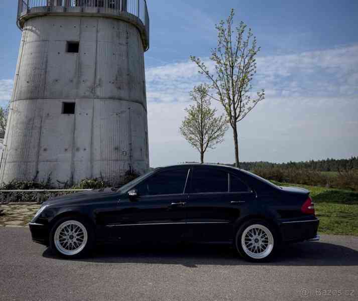 Mercedes-Benz Třídy E W211 E500 - foto 14