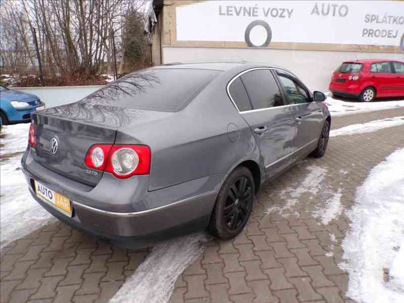 Volkswagen Passat 2,0 TDI DSG - foto 4