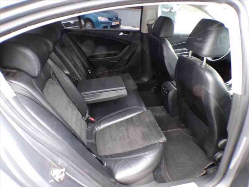 Volkswagen Passat 2,0 TDI DSG - foto 11