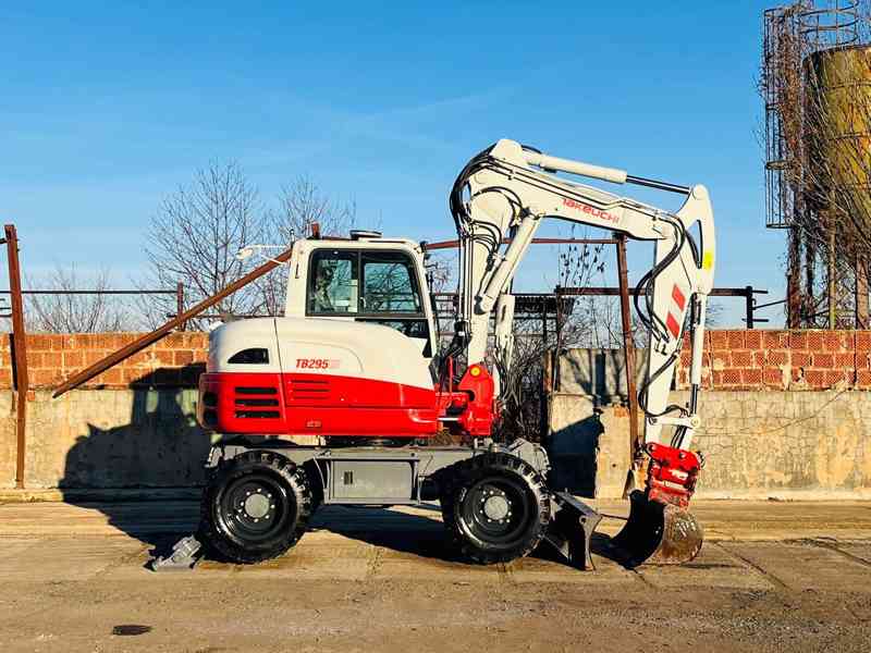 Kolové rypadlo Takeuchi TB295W (Možnost leasingu) - foto 5