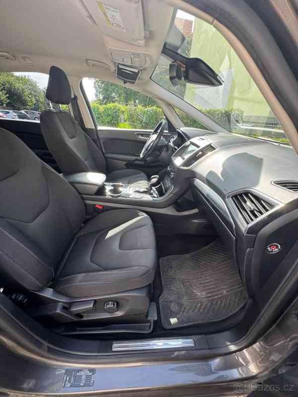 Ford S-MAX 2,0   TDCi - automat - foto 10