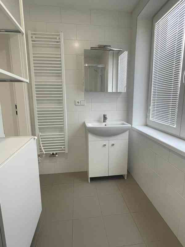 Pronájem kompletně vybaveného bytu 2+kk v České Lípě. - foto 7