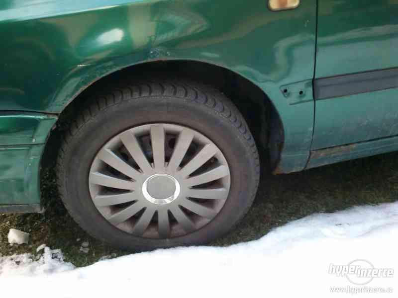 VW Golf III Bon Jovi 1.8 66kW - foto 9