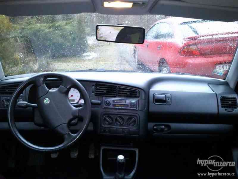 VW Golf III Bon Jovi 1.8 66kW - foto 17