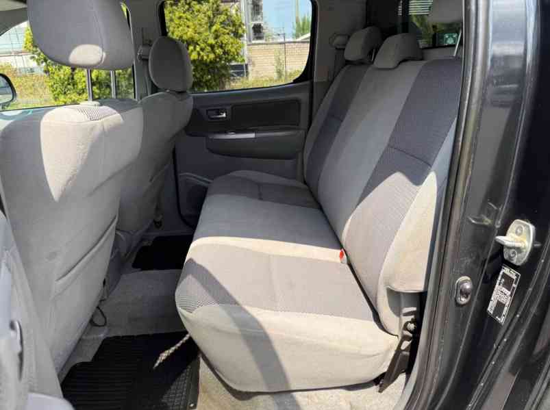 Toyota Hilux Double Cab 3.0D4D  Aut. 126kw - foto 10