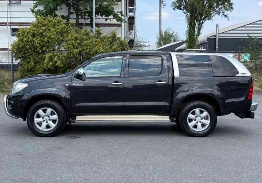 Toyota Hilux Double Cab 3.0D4D  Aut. 126kw - foto 3