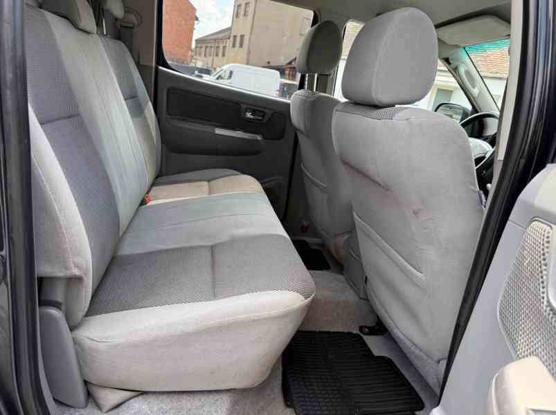Toyota Hilux Double Cab 3.0D4D  Aut. 126kw - foto 11