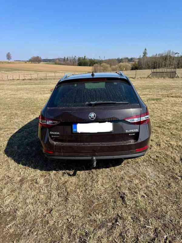 Škoda Superb 2,0   III Combi 4x4 - foto 5