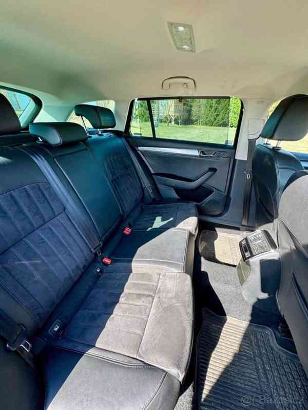 Škoda Superb 2,0   III Combi 4x4 - foto 14