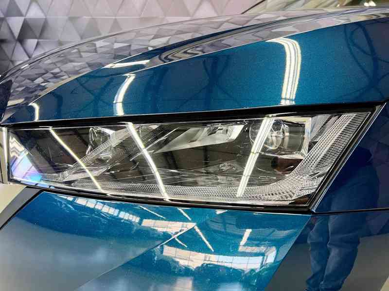 ŠKODA Octavia Combi Style 2,0 TDI 110 kW DSG - foto 7