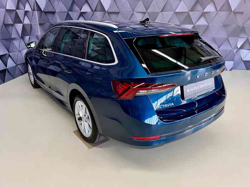 ŠKODA Octavia Combi Style 2,0 TDI 110 kW DSG - foto 2