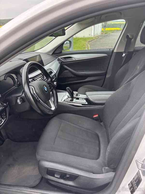 BMW Řada 5 2,5 170 kW (231 PS) - foto 16