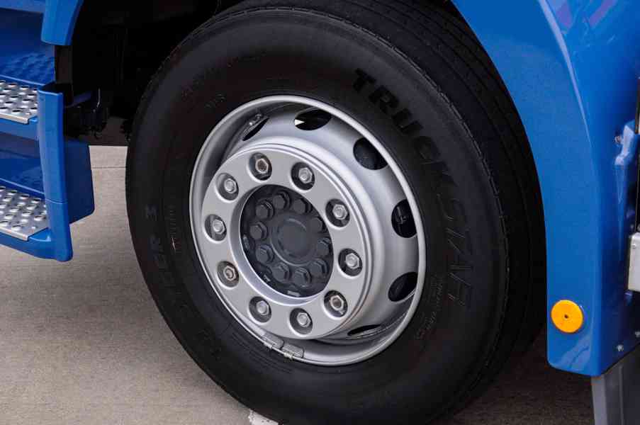 MERCEDES AXOR 1824 - 18T HÁKOVÝ NOSIČ KONTEJNERŮ EU5 - foto 24