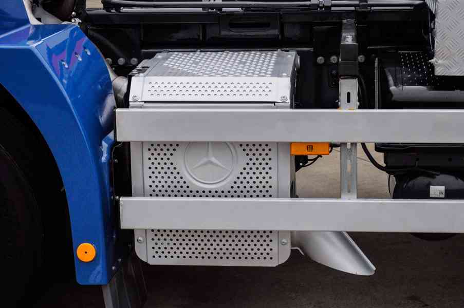 MERCEDES AXOR 1824 - 18T HÁKOVÝ NOSIČ KONTEJNERŮ EU5 - foto 21