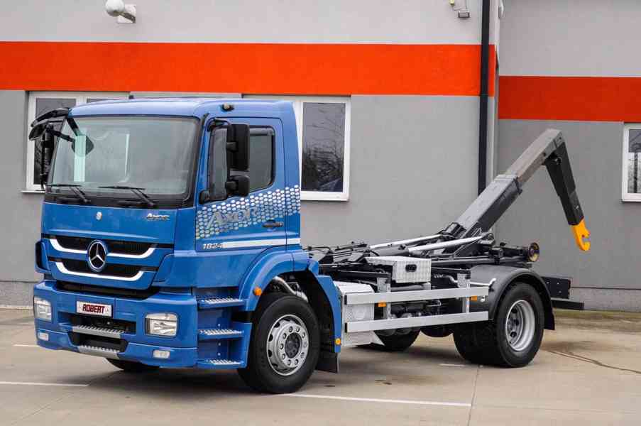 MERCEDES AXOR 1824 - 18T HÁKOVÝ NOSIČ KONTEJNERŮ EU5 - foto 69