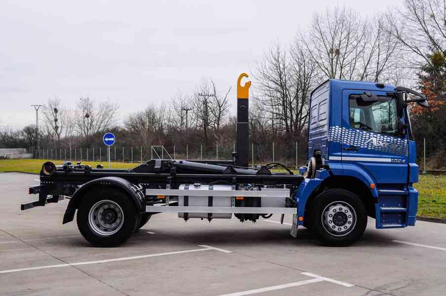 MERCEDES AXOR 1824 - 18T HÁKOVÝ NOSIČ KONTEJNERŮ EU5 - foto 7