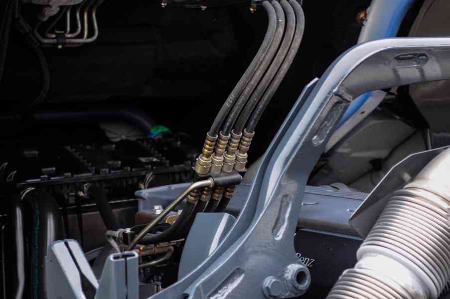 MERCEDES AXOR 1824 - 18T HÁKOVÝ NOSIČ KONTEJNERŮ EU5 - foto 82