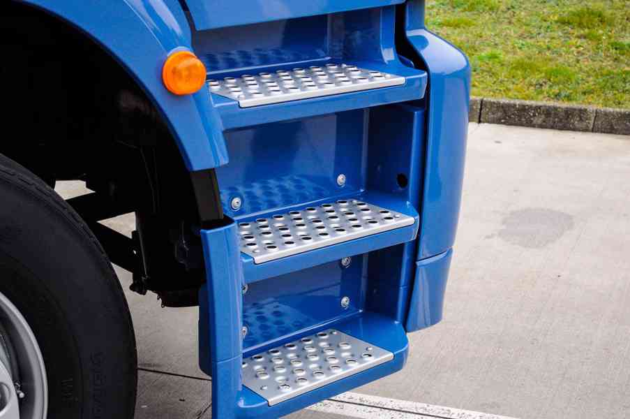 MERCEDES AXOR 1824 - 18T HÁKOVÝ NOSIČ KONTEJNERŮ EU5 - foto 8