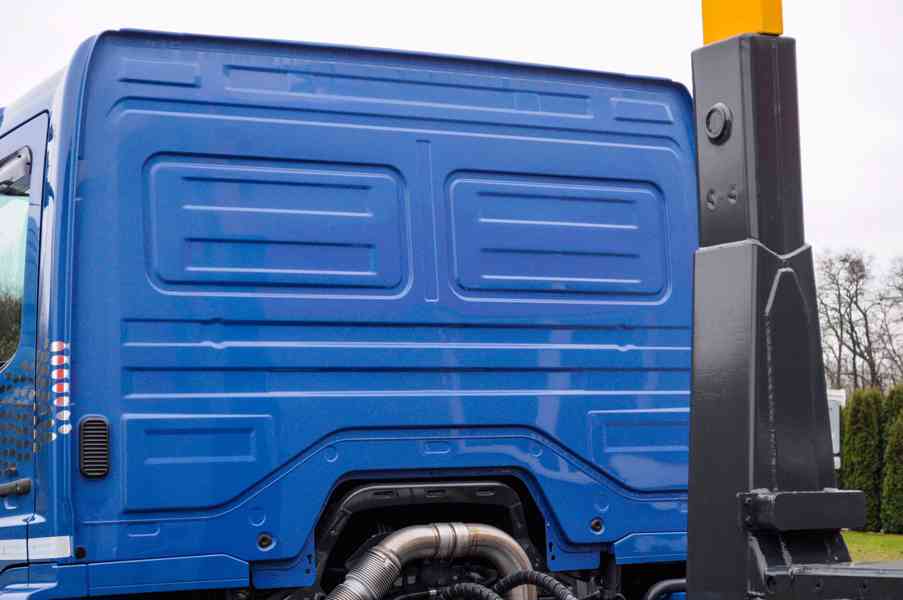 MERCEDES AXOR 1824 - 18T HÁKOVÝ NOSIČ KONTEJNERŮ EU5 - foto 19