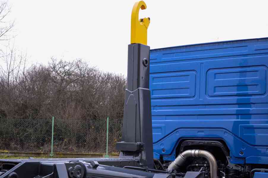 MERCEDES AXOR 1824 - 18T HÁKOVÝ NOSIČ KONTEJNERŮ EU5 - foto 16